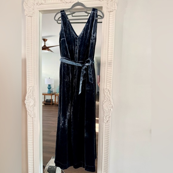 Faherty velvet jumpsuit - Picture 3 of 6